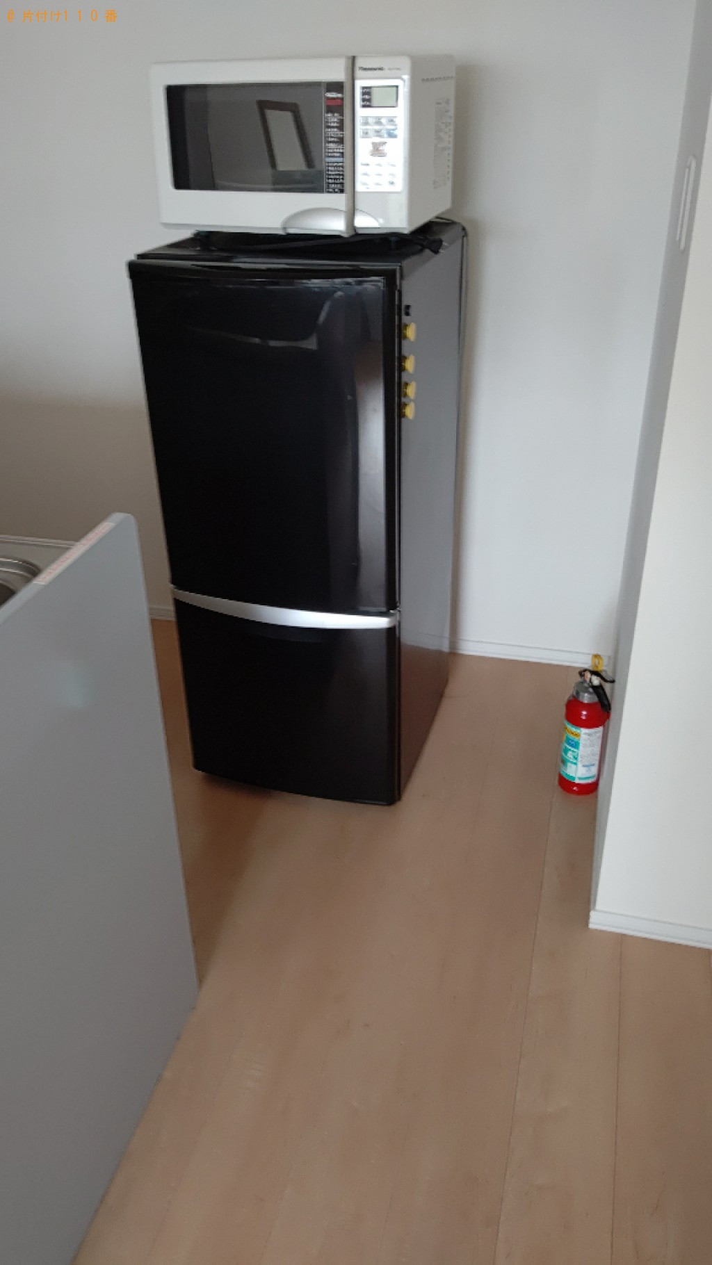 デスク、椅子、カラーボックス、スチールラック、テーブル等の回収